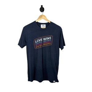 Kid Dangerous Los Angeles “Love Wins” Tee in Navy Multi Size M